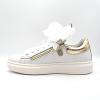 Mobi Dick | Sneaker bianca e oro con lacci in tulle