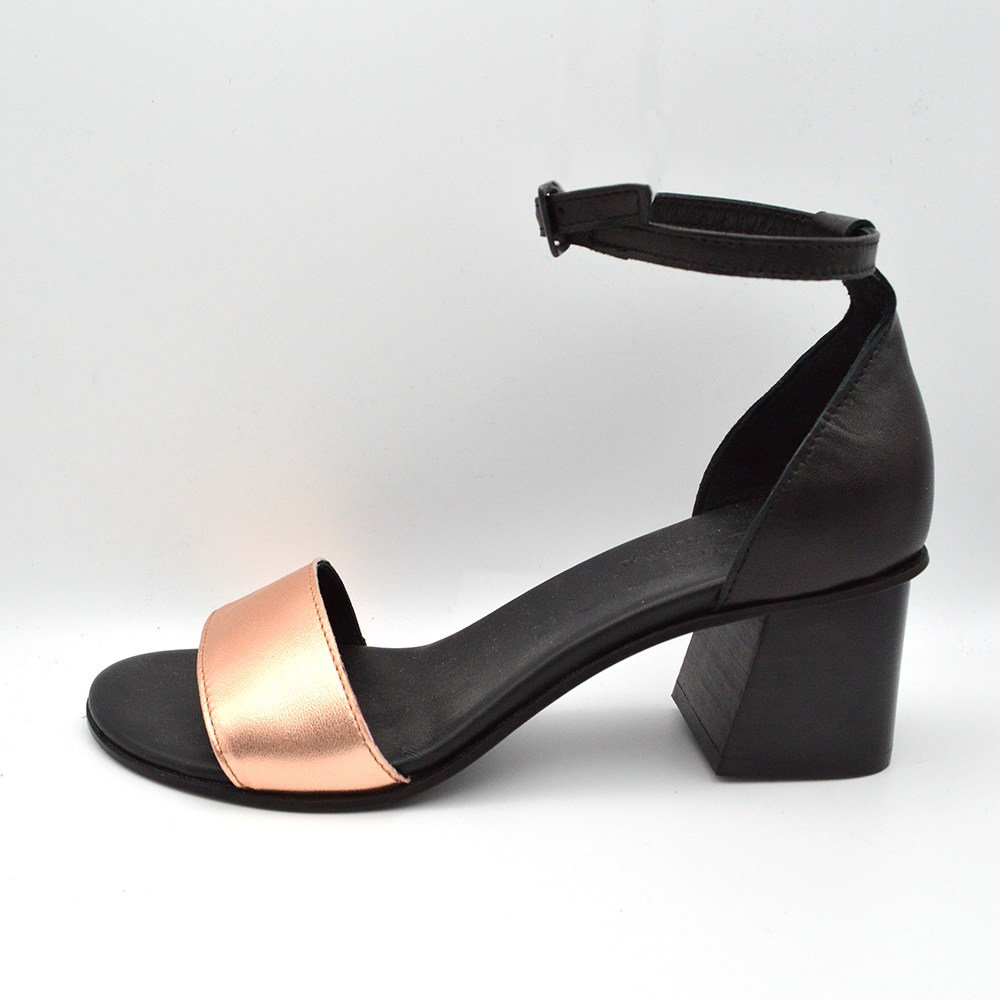 Joann | Sandalo rosa metal e nero con tacco e cinturino