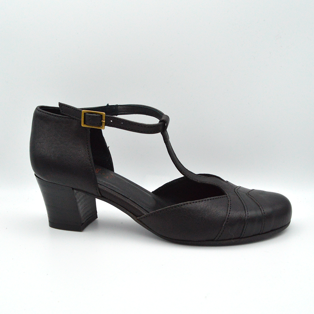 Studio76 | Sandalo con tacco nero