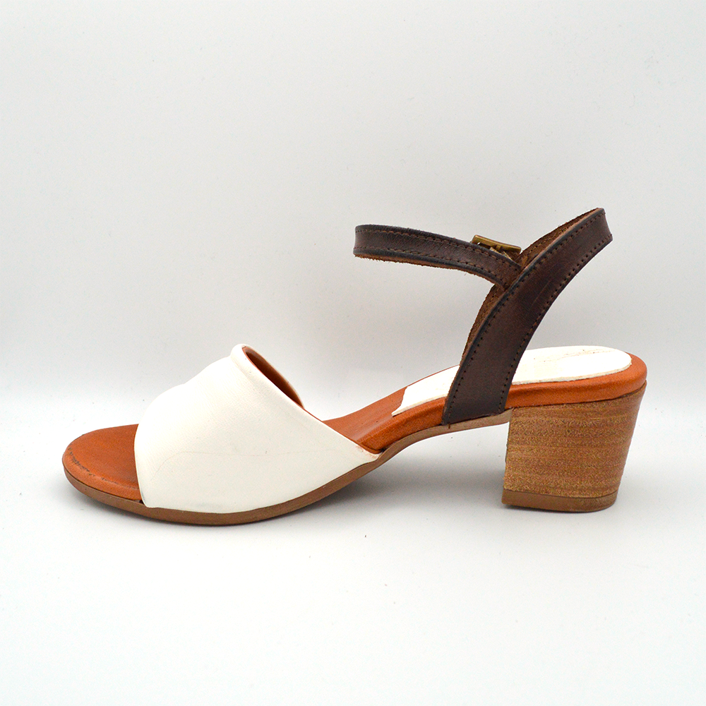 Studio76 | Sandalo con tacco bianco
