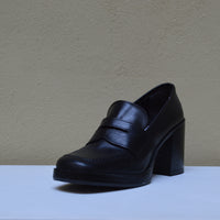 Mocassino con Tacco in Pelle – Eleganza Artigianale Made in Italy
