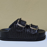 Sandalo Slide Madmind – Intreccio Artigianale e Maxi Buckle