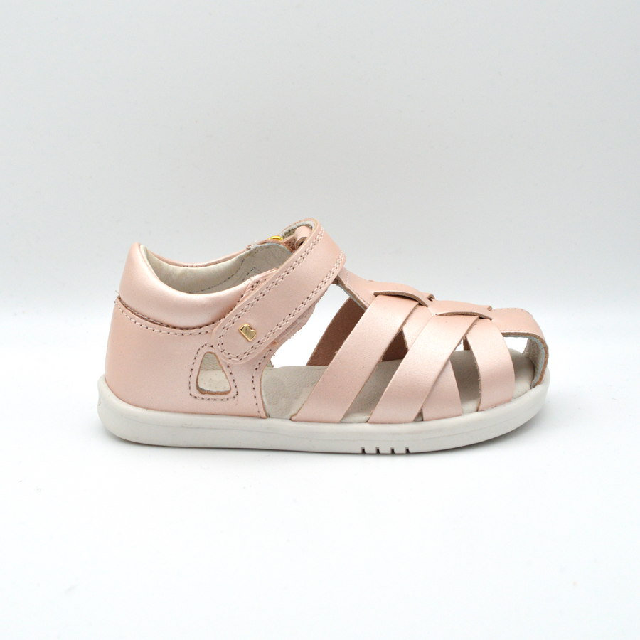 Bobux | Sandalo baby incrociato in pelle rosa