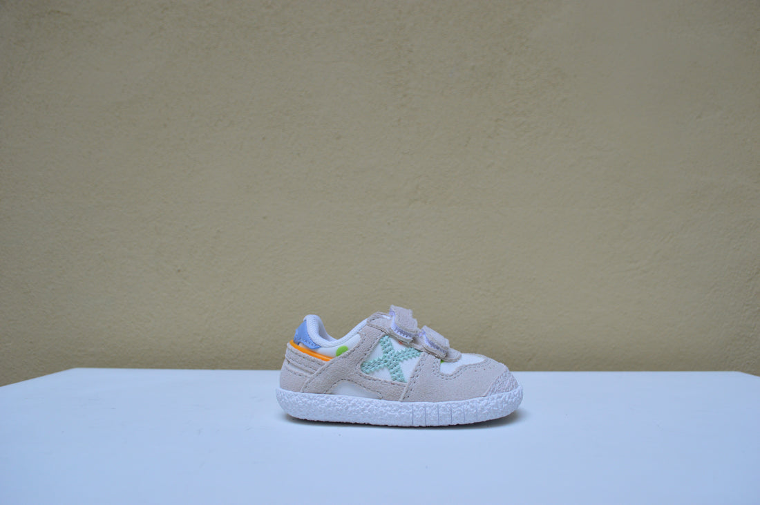 Munich, Baby Barefoot Sneaker Panna e Pastello