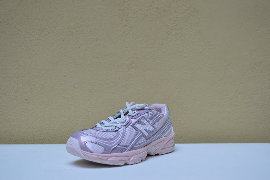New Balance 740 "Pastel Pink" - Sneaker Fashion con Lacci Elastici