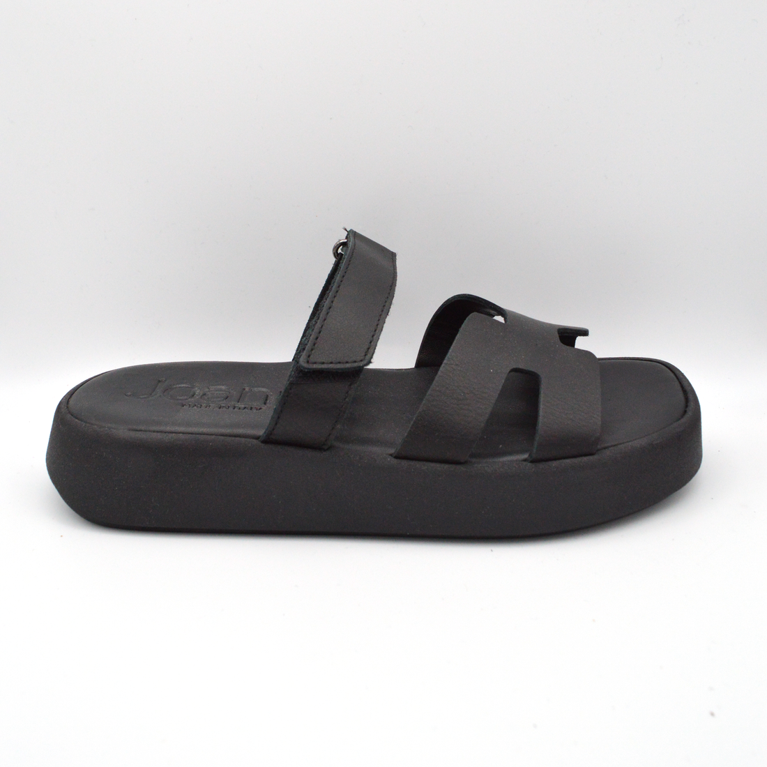 Joann | Sandalo nero platform