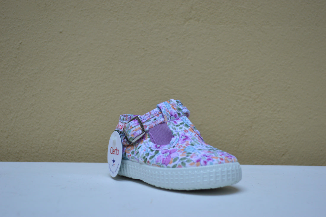 Scarpina Cienta due buchi a Fiori – Eleganza Liberty e Comfort Naturale