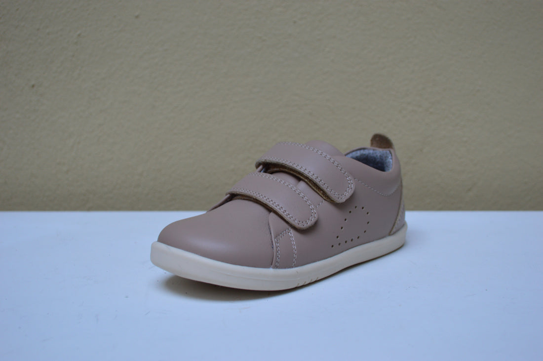 Bobux Sneaker "Grass Court" – Eleganza Minimal e Comfort Quotidiano