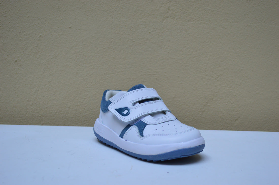 Bobux Sneaker "Urban Sport" – Stile Essenziale e Comfort Barefoot