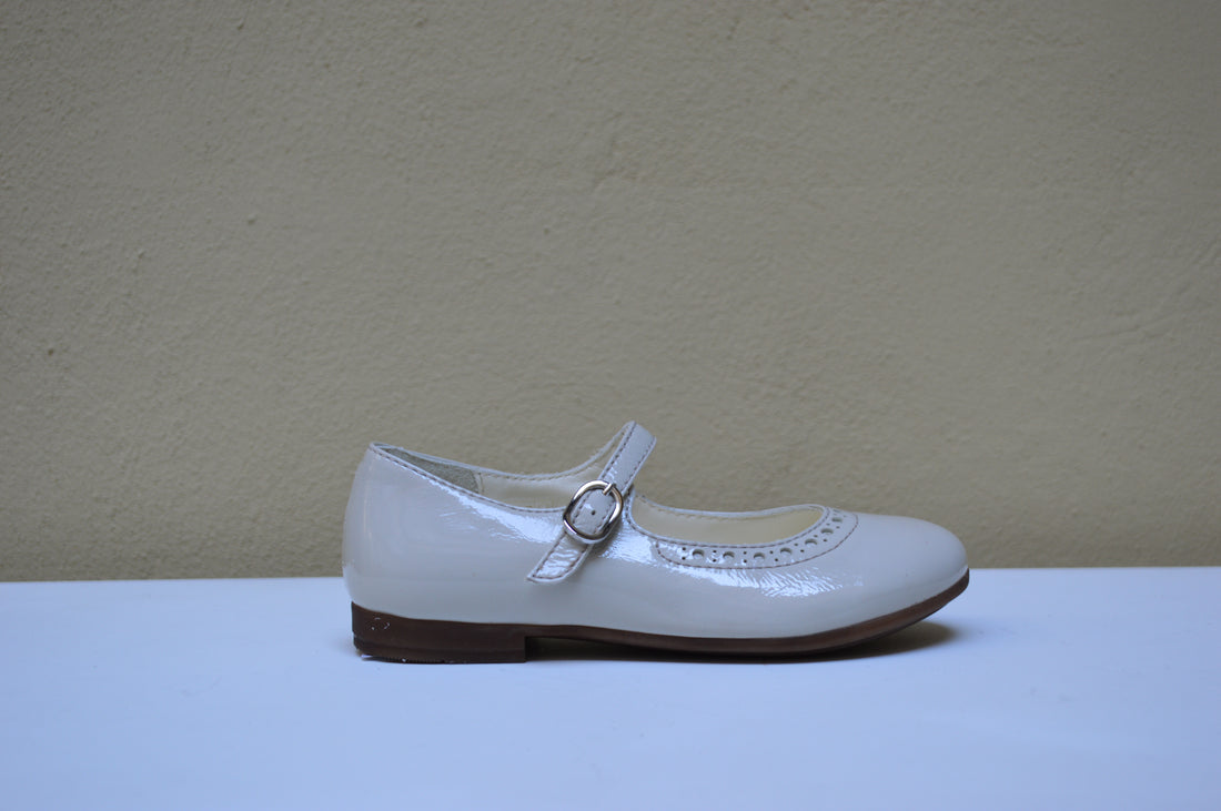 La Pregiata – Ballerina Mary Jane in Pelle con Lavorazione "Brogue"