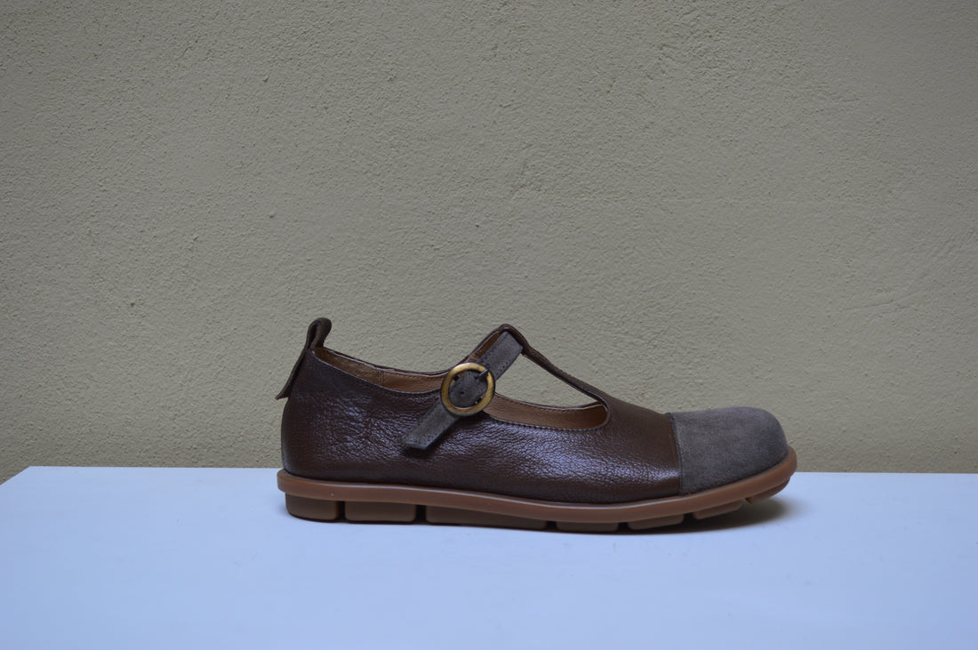 Sinapsi – Mary Jane T-Strap Artigianale in Mix di Pellami