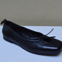 Ballerina in Pelle Nera Sinapsi - Eleganza Minimalista e Comfort