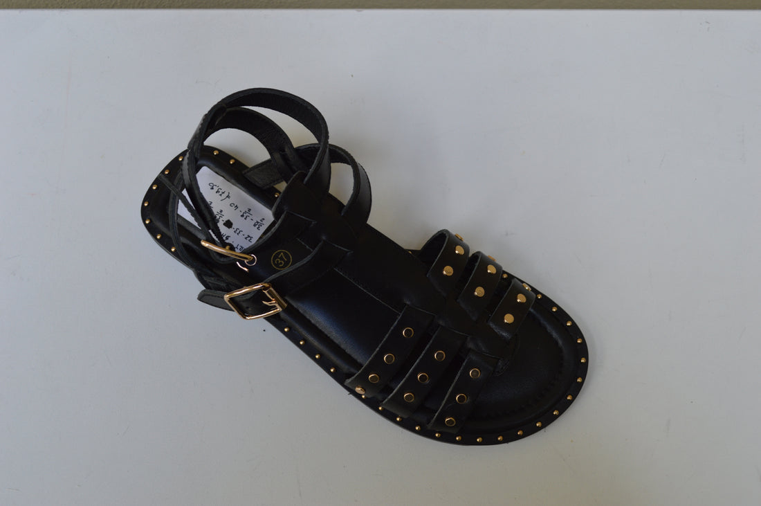 Sandalo Gladiator Grünland con Borchie – Spirito Rock e Comfort Senza Tempo