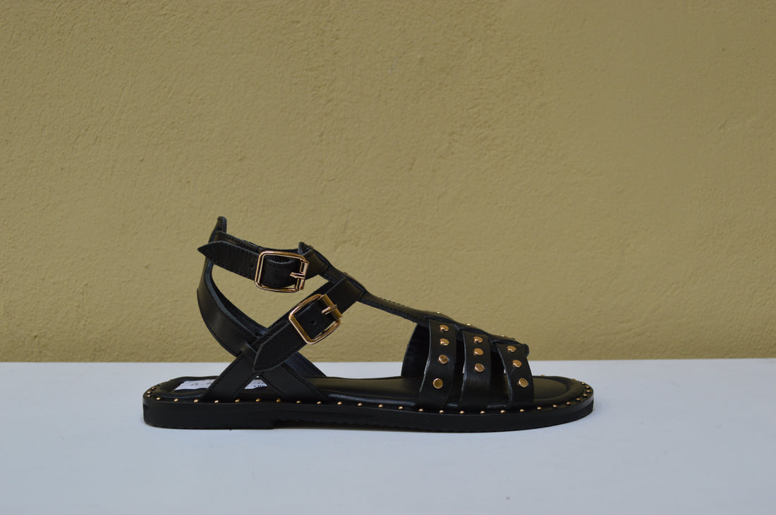 Sandalo Gladiator Grünland con Borchie – Spirito Rock e Comfort Senza Tempo