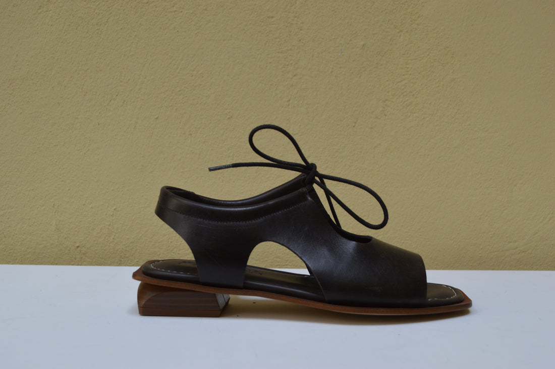 Sandalo Marilù "Abstract Design" – Eleganza Architettonica