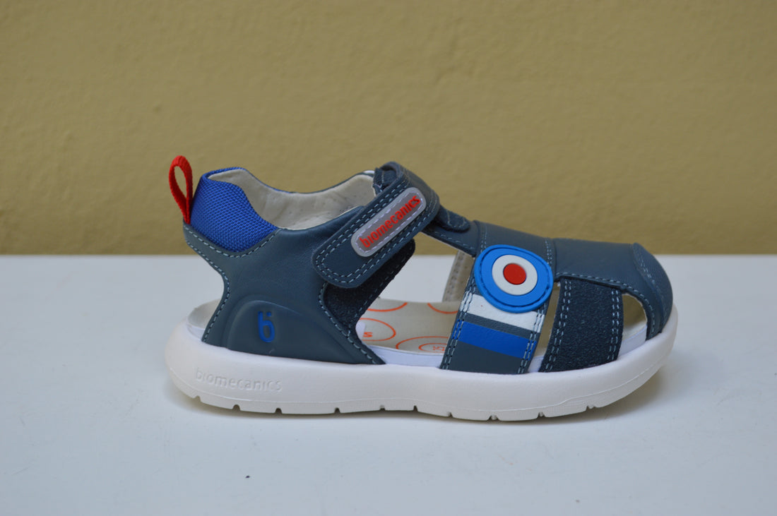Sandalo Biomecanics Sporty – Libertà di Movimento e Design Evolutivo