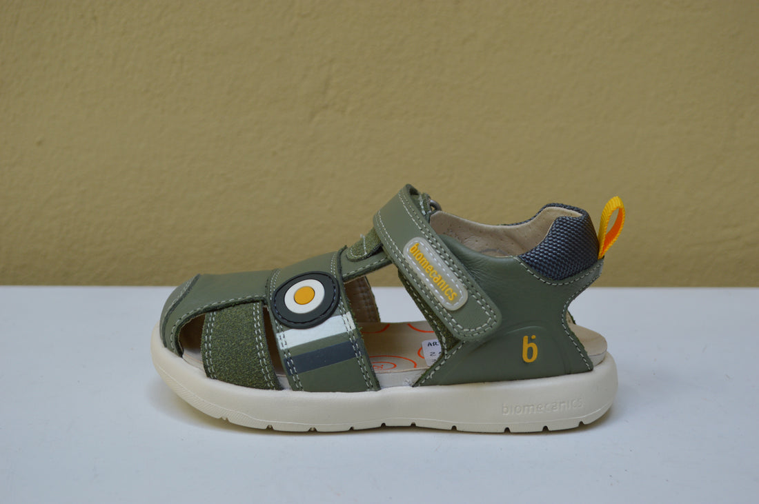 Sandalo Biomecanics Sporty – Libertà di Movimento e Design Evolutivo