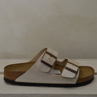 Birkenstock Arizona: L’Icona del Comfort in Versione Glamour