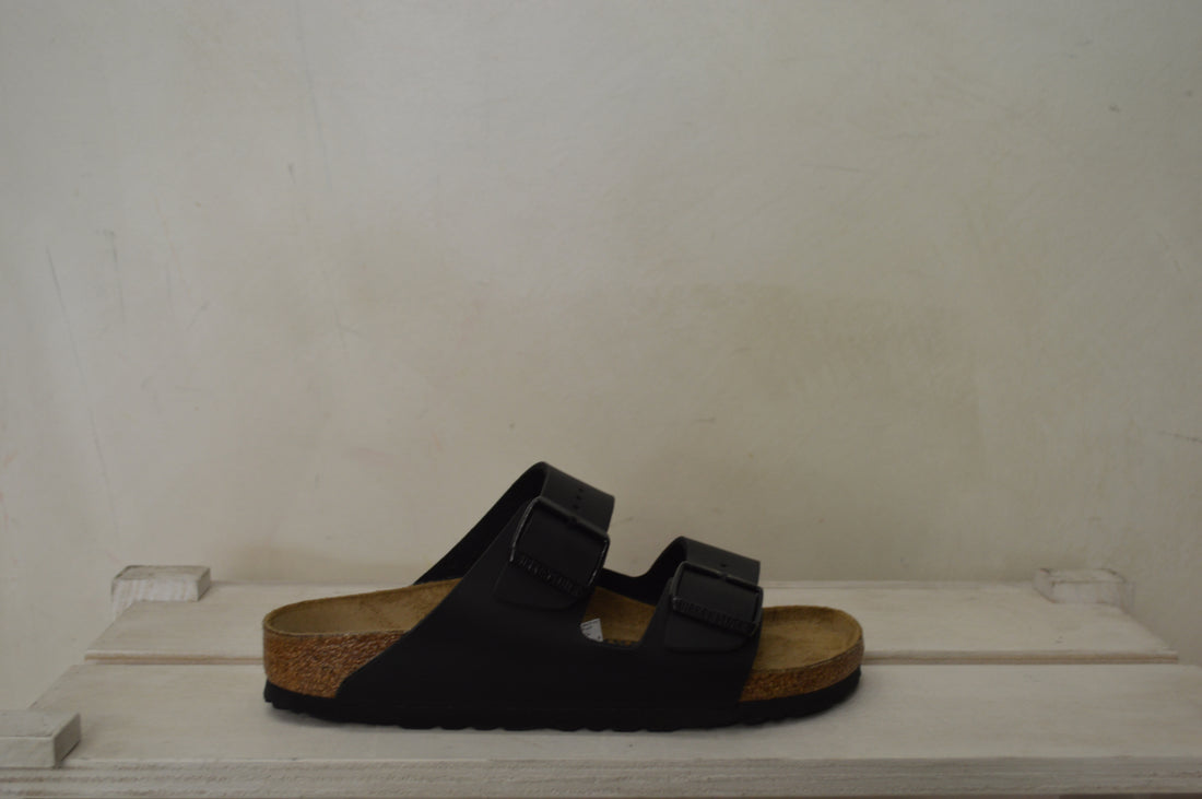 Birkenstock Arizona Black: Il Classico Moderno senza Tempo
