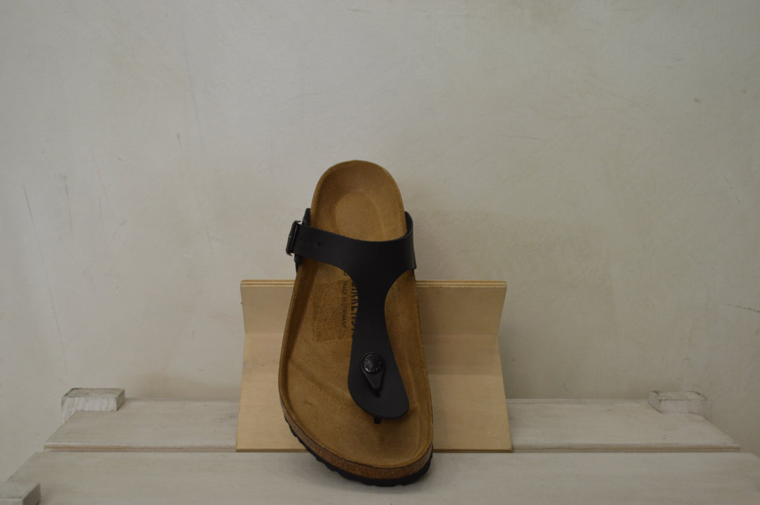 Birkenstock Gizeh Black: L'Infradito Elegante e Anatomico