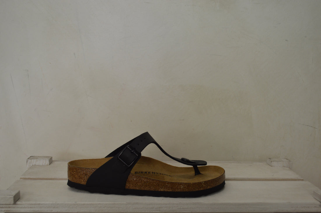 Birkenstock Gizeh Black: L'Infradito Elegante e Anatomico