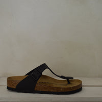 Birkenstock Gizeh Black: L'Infradito Elegante e Anatomico