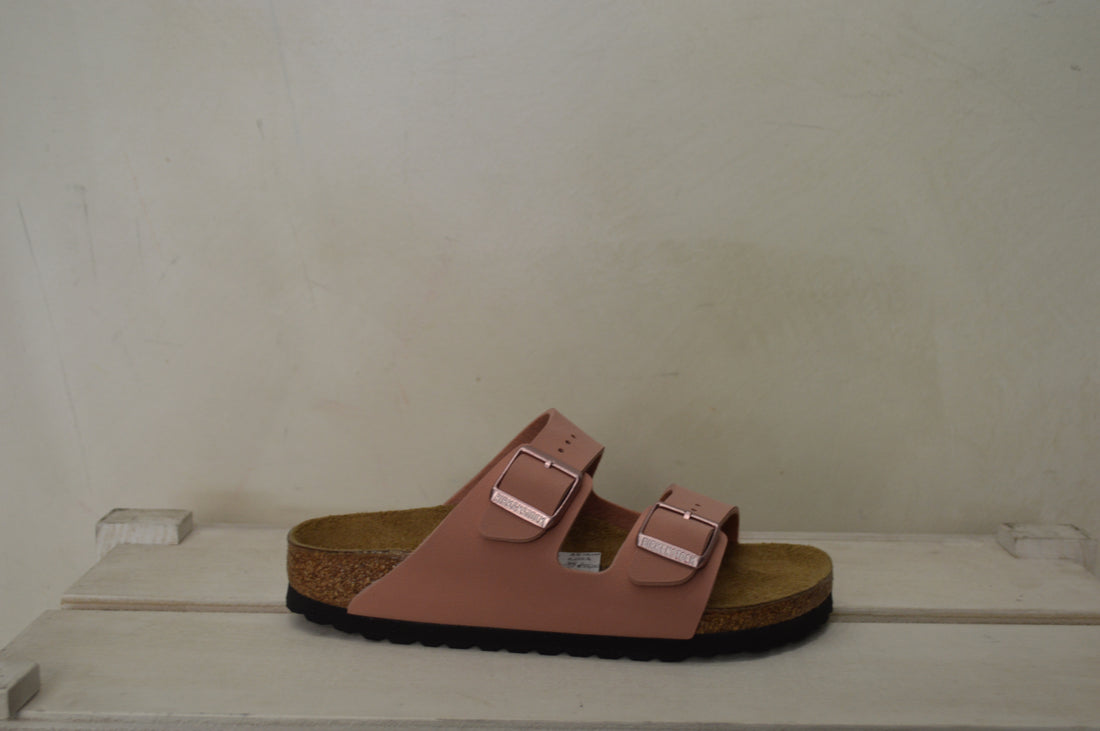 Birkenstock Arizona: Comfort Iconico in una Nuova Palette di Colori pastello