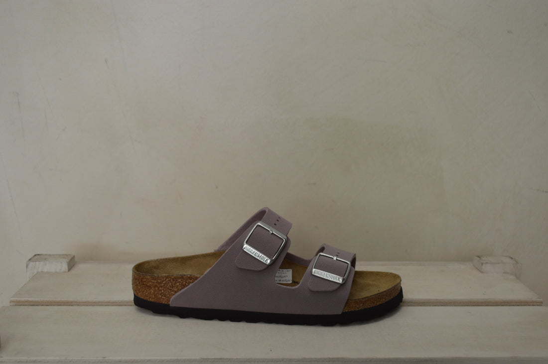 Birkenstock Arizona: Comfort Iconico in una Nuova Palette di Colori pastello