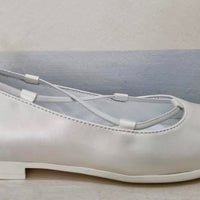 THE PRECIOUS ballet flats in pearly white leather or nude glitter with elastics