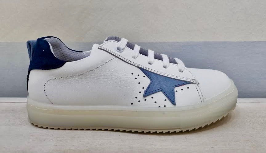 MOBY DICK white sneaker with blue star laces and zip