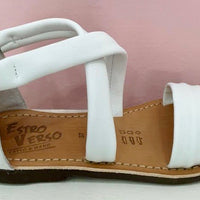 ESTROVERSO sandali in nappa bianco o nero con zip