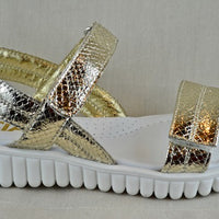 CIAO sandalo artigianale in pelle fucsia, bianco, oro